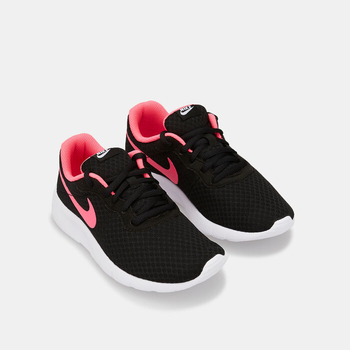 Nike Kids' Tanjun Shoe (Older Kids) Black Nike Kids' Tanjun Shoe (Older Kids) Black image number 1