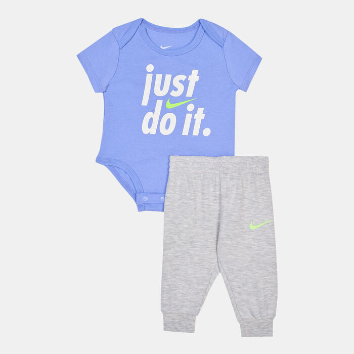 Nike Kids' 5-Piece Set Grey Nike Kids' 5-Piece Set Grey image number 0
