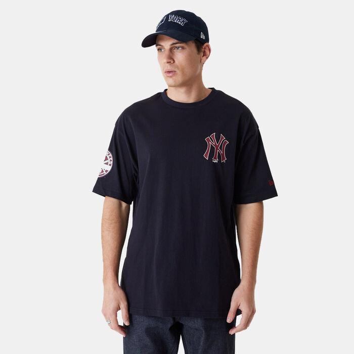 New Era Men's MLB Large Logo Oversized New York Yankees T-Shirt Blue New Era Men's MLB Large Logo Oversized New York Yankees T-Shirt Blue image number 0
