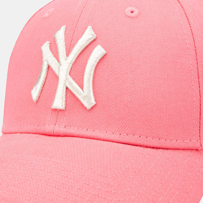 New Era Women's New York Yankees Metallic Logo Cap Pink image number 2