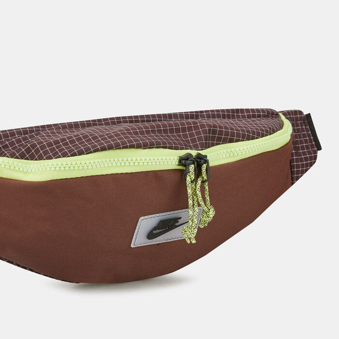 Nike Sportswear Heritage Hip Pack Brown Nike Sportswear Heritage Hip Pack Brown image number 3