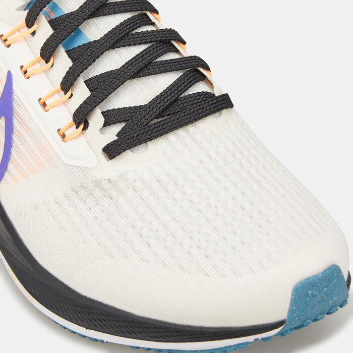 Nike Women's Air Zoom Pegasus 39 Shoe Ivory Nike Women's Air Zoom Pegasus 39 Shoe Ivory image number 4