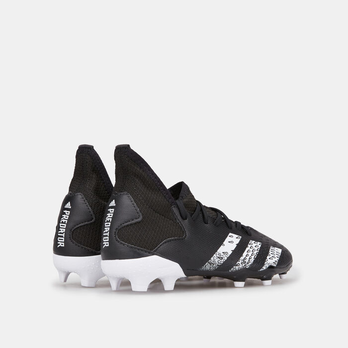adidas Kids' Predator Freak.3 Firm Ground Football Shoe Black image number 2