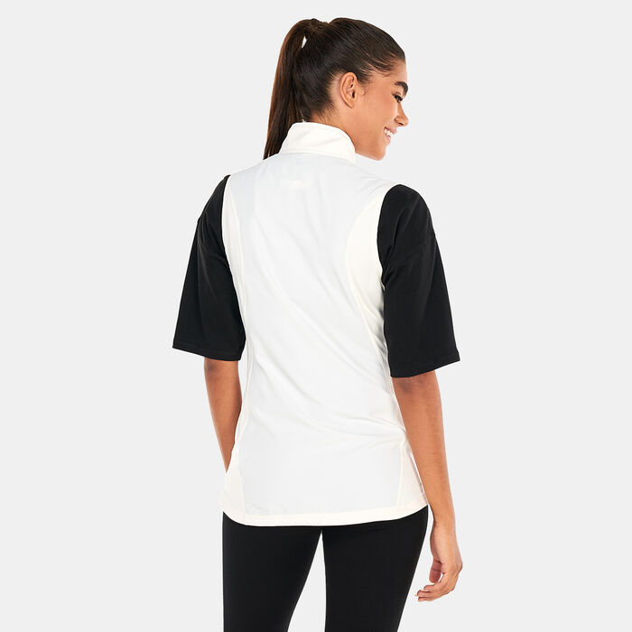 PUMA Women's CLOUDSPUN WRMLBL Running Vest Beige image number 1