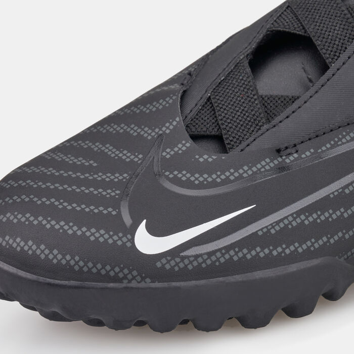 Nike Kids' Phantom GX Academy Turf Football Shoes (Older Kids) Black Nike Kids' Phantom GX Academy Turf Football Shoes (Older Kids) Black image number 4