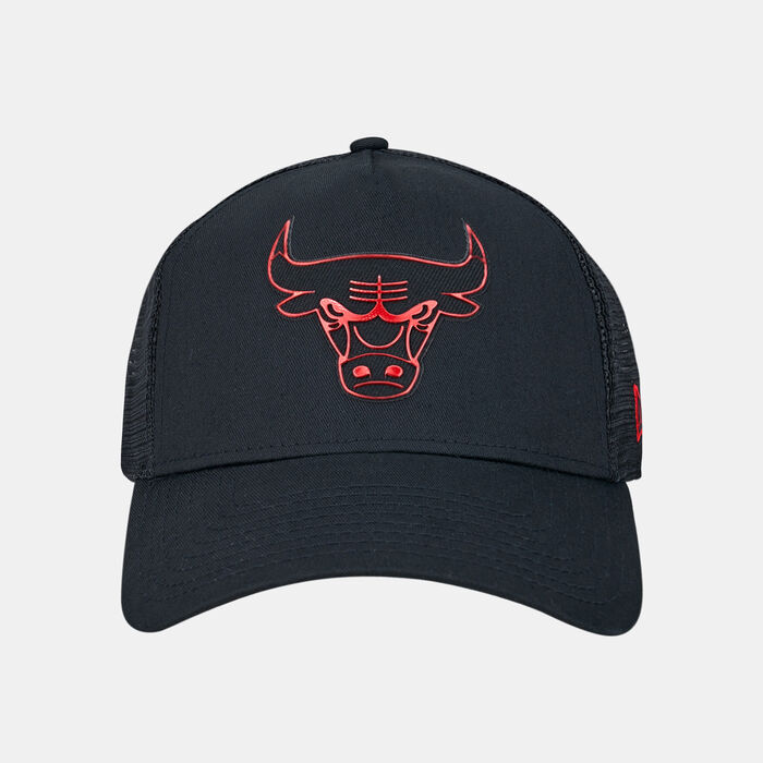 New Era Men's Foil Logo Chicago Bulls Trucker Cap Black New Era Men's Foil Logo Chicago Bulls Trucker Cap Black image number 0