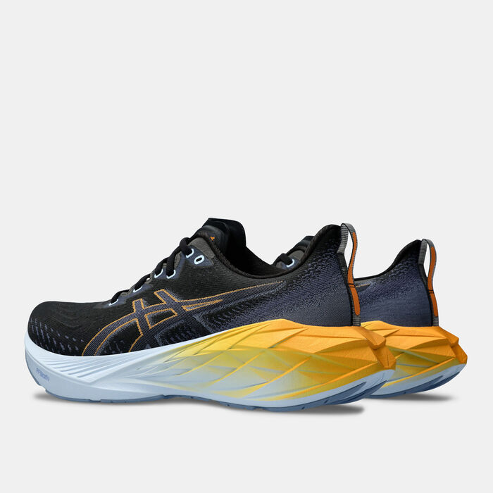 ASICS Men's NOVABLAST 4 Running Shoes Black ASICS Men's NOVABLAST 4 Running Shoes Black image number 2