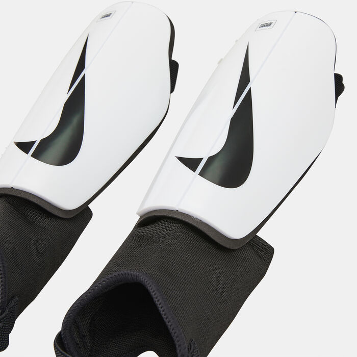 Nike Men's Charge Football Shinguards White image number 2