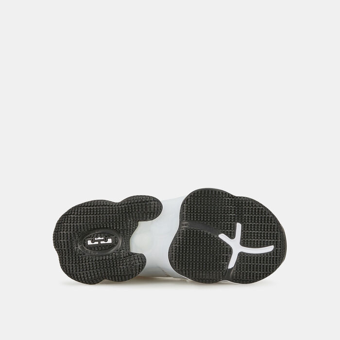 Nike Kids’ LeBron 19 Basketball Shoe (Older Kids) White Nike Kids’ LeBron 19 Basketball Shoe (Older Kids) White image number 4