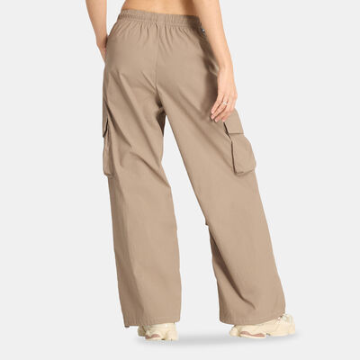 New Balance Women's Seasonal Cargo Pants Beige