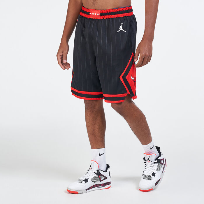 Jordan Men's Chicago Bulls Statement Edition NBA Swingman Shorts Black Jordan Men's Chicago Bulls Statement Edition NBA Swingman Shorts Black image number 0
