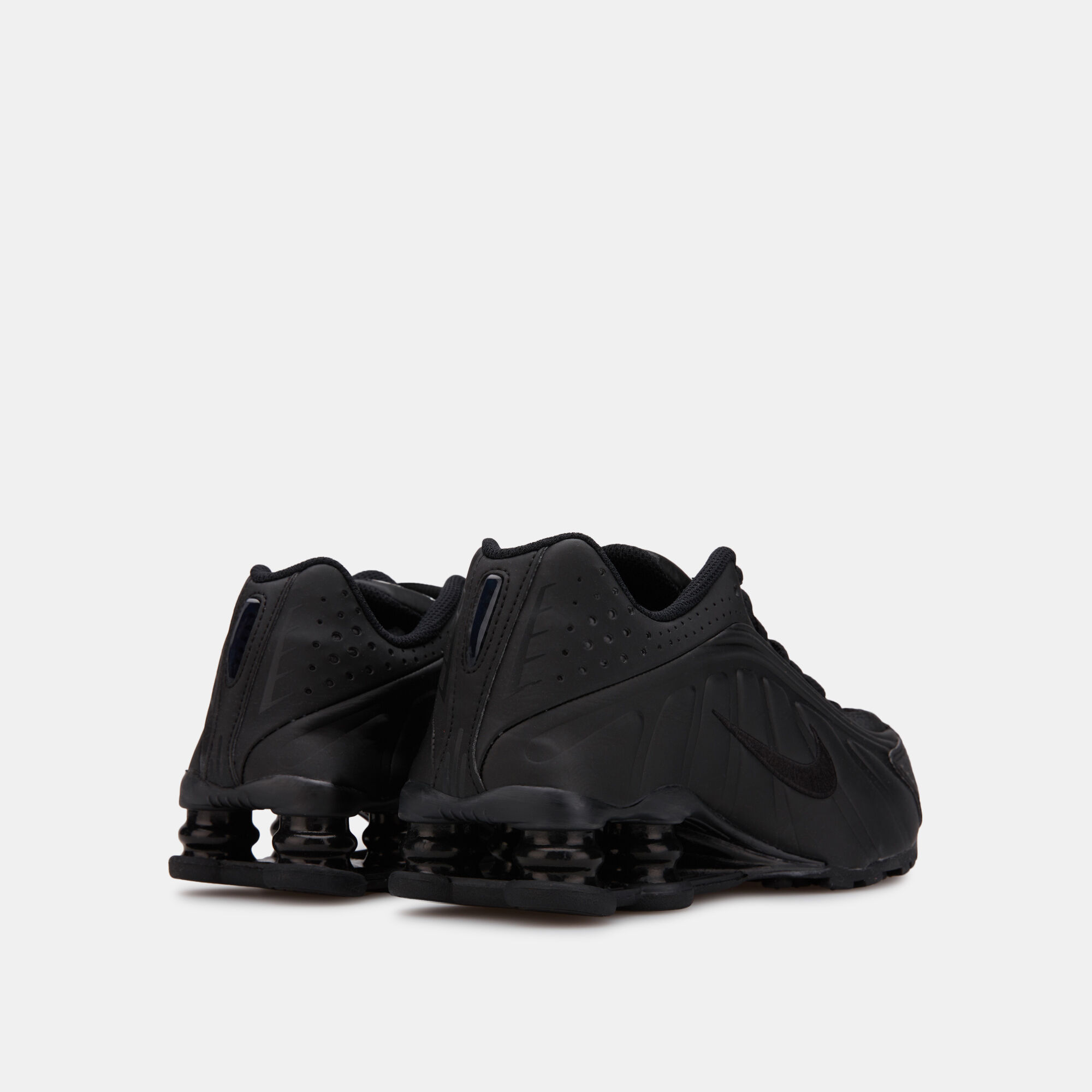 Kids Shox R4 Shoe Older Kids Black Nike in Qatar SSS