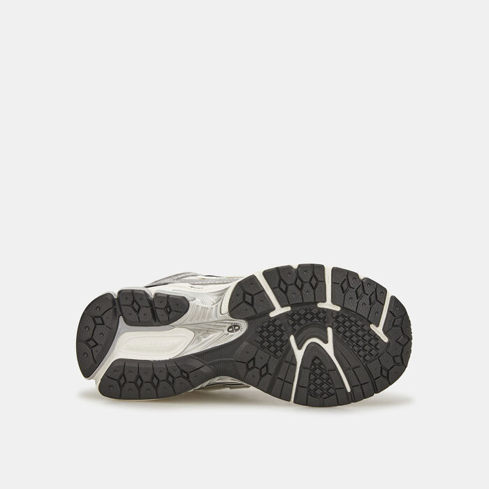 New Balance Kids' 1906R Shoes Silver image number 3