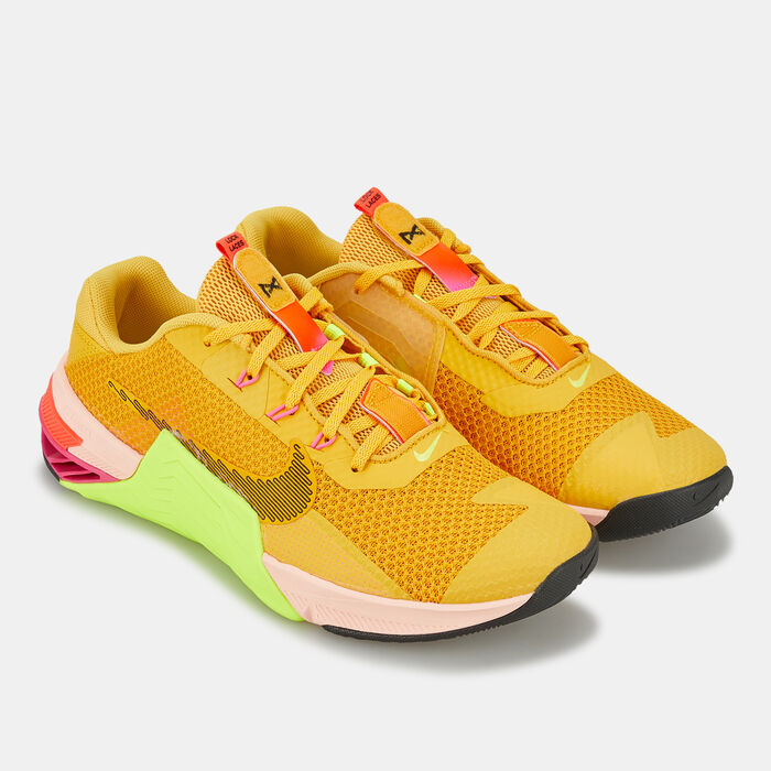 Nike Men's Metcon 7 X Training Shoe yellow Nike Men's Metcon 7 X Training Shoe yellow image number 1
