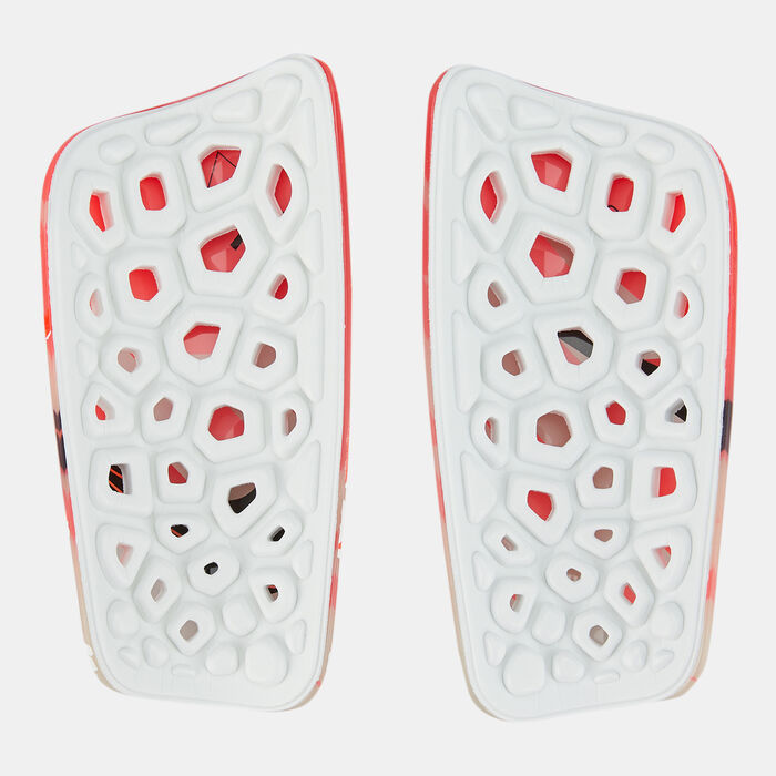 Nike Mercurial Lite CR7 Football Shin Guards Red Nike Mercurial Lite CR7 Football Shin Guards Red image number 2