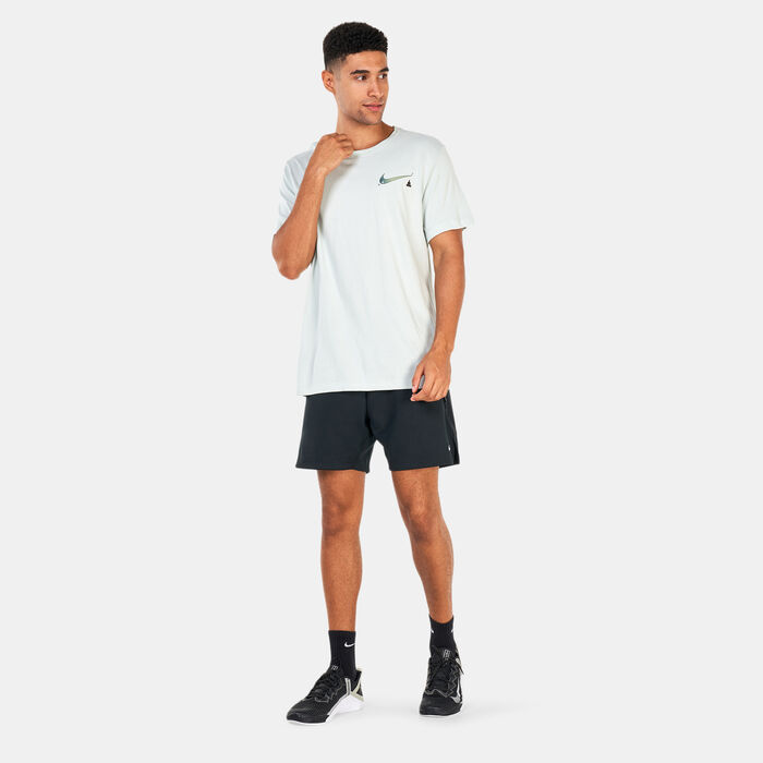 Nike Men's Dri-FIT Yoga T-Shirt Grey Nike Men's Dri-FIT Yoga T-Shirt Grey image number 2