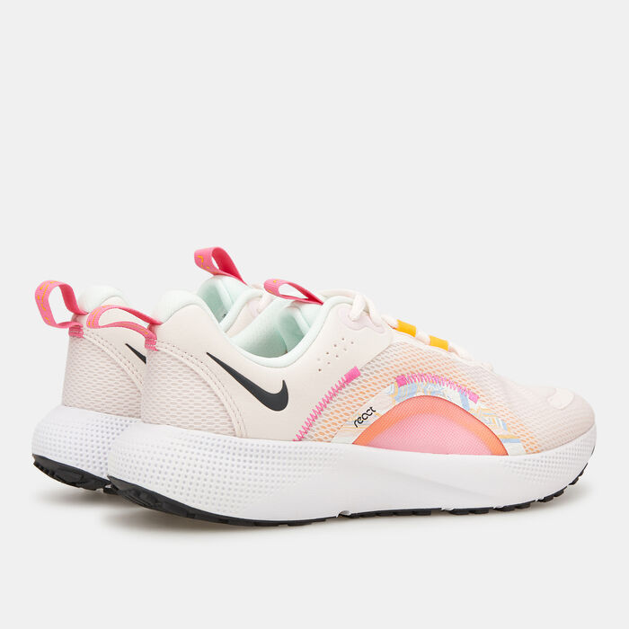 Nike Women's React Escape Run 2 Shoe Pink image number 2