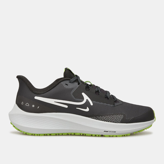 Nike Women's Air Zoom Pegasus 39 Shield Shoe Black image number 0