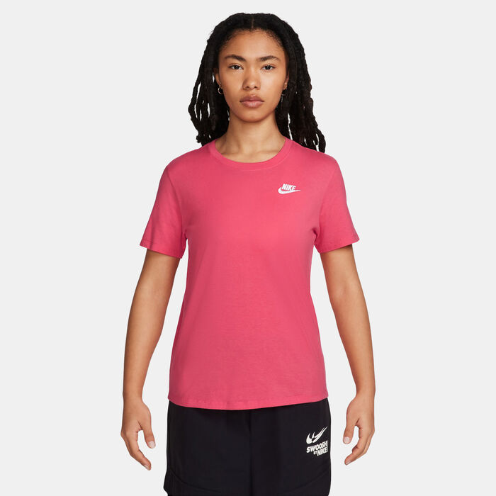Nike Women's Sportswear Club T-Shirt Pink Nike Women's Sportswear Club T-Shirt Pink image number 0