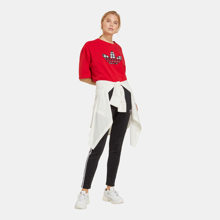 adidas Originals Women's Originals Houndstooth Trefoil Infill T-Shirt Red adidas Originals Women's Originals Houndstooth Trefoil Infill T-Shirt Red image number 2