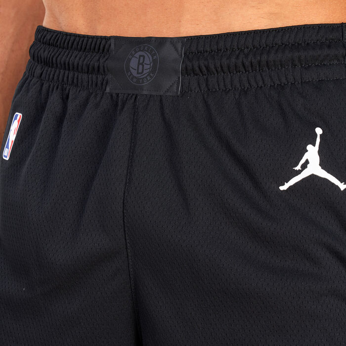 Jordan Men's Brooklyn Nets Dri-FIT Swingman Shorts - 2022/23 Black Jordan Men's Brooklyn Nets Dri-FIT Swingman Shorts - 2022/23 Black image number 3