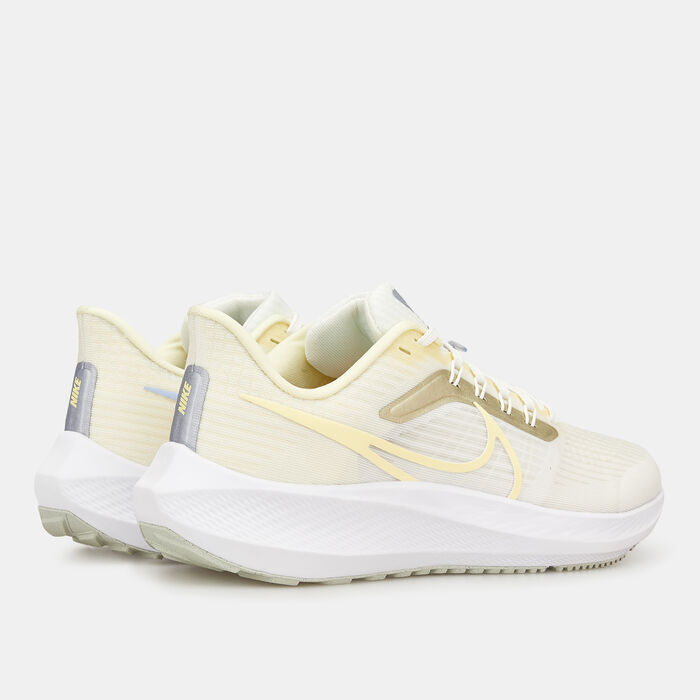 Nike Women's Air Zoom Pegasus 39 Shoe Ivory Nike Women's Air Zoom Pegasus 39 Shoe Ivory image number 2