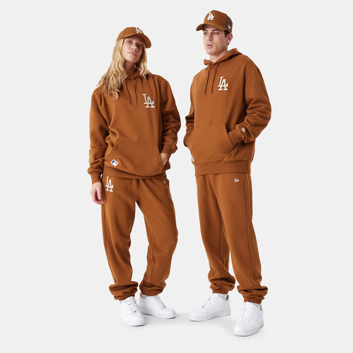 New Era Men's Los Angeles Dodgers League Essentials Pullover Hoodie Beige New Era Men's Los Angeles Dodgers League Essentials Pullover Hoodie Beige image number 3