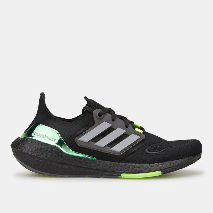 adidas Men's Ultraboost 22 Shoe Black image number 0