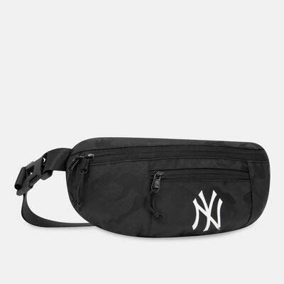 New Era MLB New York Yankees Camo Crossbody Bag Black New Era MLB New York Yankees Camo Crossbody Bag Black