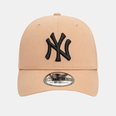New Era Men's MLB New York Yankees League Essential 39THIRTY Cap Beige