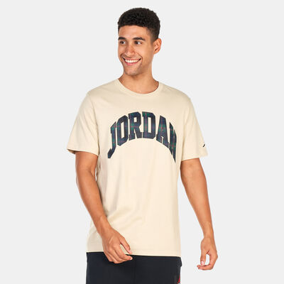 Jordan Men's Brand Festive T-Shirt Beige Jordan Men's Brand Festive T-Shirt Beige