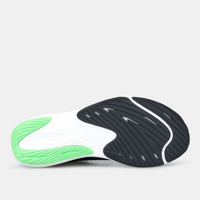 New Balance Men's FuelCell Rebel v3 Shoe Black New Balance Men's FuelCell Rebel v3 Shoe Black image number 4