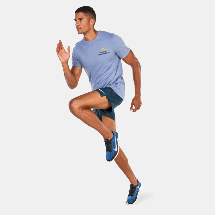 Nike Men's Dri-FIT Trail Running T-Shirt Grey Nike Men's Dri-FIT Trail Running T-Shirt Grey image number 2