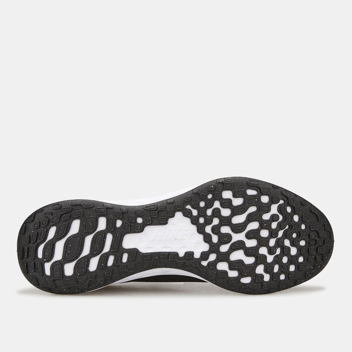 Nike Men's Revolution 6 FlyEase Easy On/Off Road Running Shoe Black image number 3