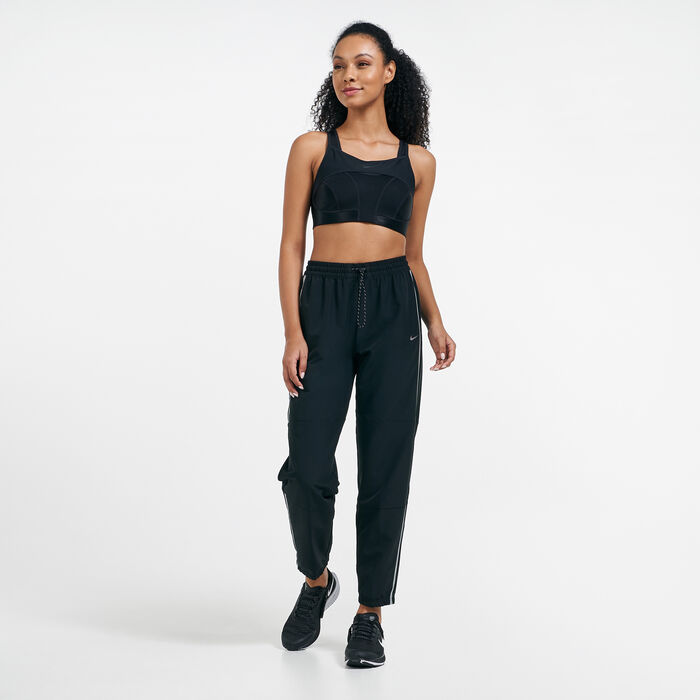 Nike Women's Alpha UltraBreathe Sports Bra Black Nike Women's Alpha UltraBreathe Sports Bra Black image number 2