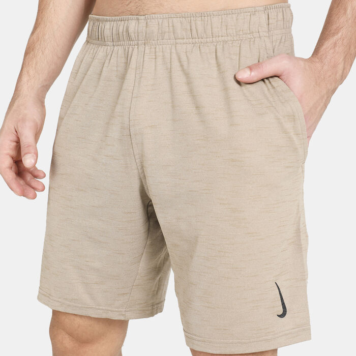 Nike Men's Dri-FIT Hyperdry Yoga Shorts Brown Nike Men's Dri-FIT Hyperdry Yoga Shorts Brown image number 3