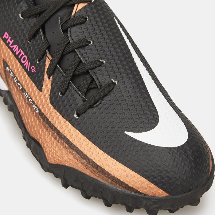 Nike Kids’ Phantom GT2 Academy Turf Football Shoe Mettalic Nike Kids’ Phantom GT2 Academy Turf Football Shoe Mettalic image number 4