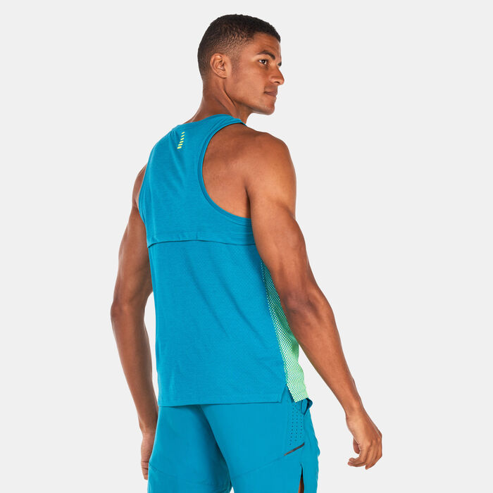 Under Armour Men's UA Streaker Wind Tank Top Green image number 1