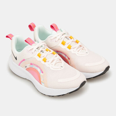 Nike Women's React Escape Run 2 Shoe Pink