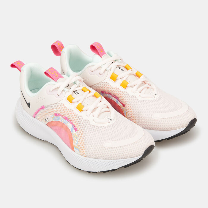 Nike Women's React Escape Run 2 Shoe Pink image number 1