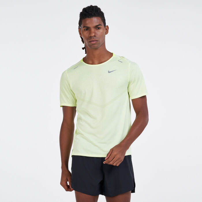 Nike Men's Dri-FIT ADV Techknit Ultra T-Shirt yellow Nike Men's Dri-FIT ADV Techknit Ultra T-Shirt yellow image number 1