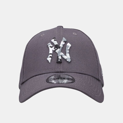 New Era Men's New York Yankees 9FORTY Infill Cap Grey