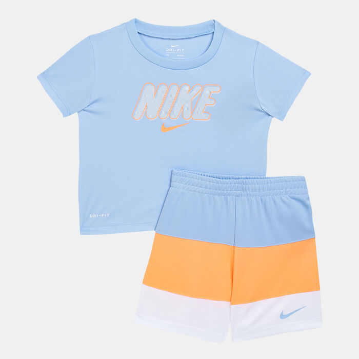 Nike Kids' Dri-FIT Blocked T-Shirt and Shorts Set Orange Nike Kids' Dri-FIT Blocked T-Shirt and Shorts Set Orange image number 0