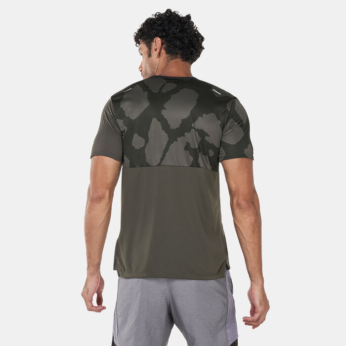 Nike Men's Dri-FIT Run Division Rise 365 Running T-Shirt Green Nike Men's Dri-FIT Run Division Rise 365 Running T-Shirt Green image number 1