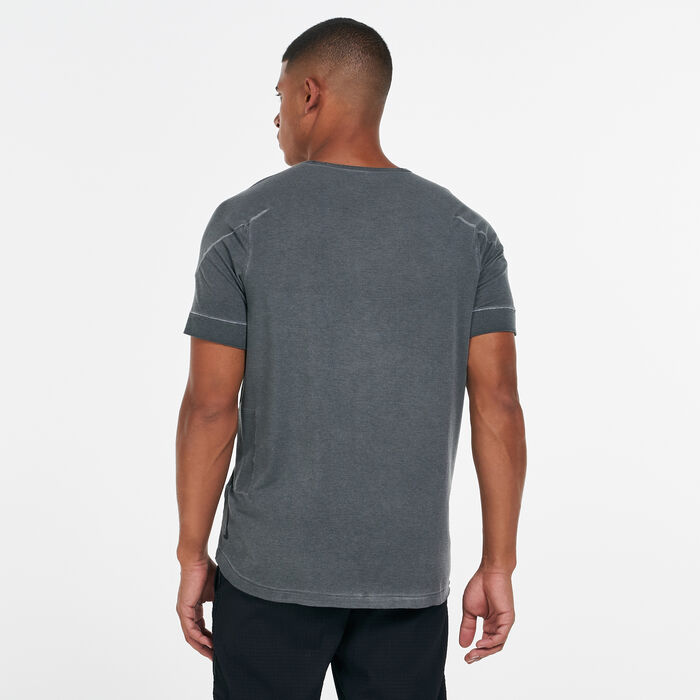 Nike Men's Yoga Nomad T-Shirt Black image number 1