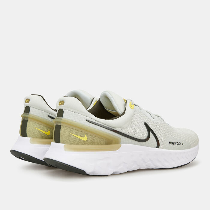 Nike Men's React Miler 3 Road Running Shoe Grey Nike Men's React Miler 3 Road Running Shoe Grey image number 3