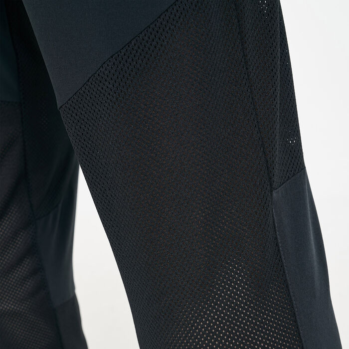 Nike Men's Phenom Elite Pants Black image number 3