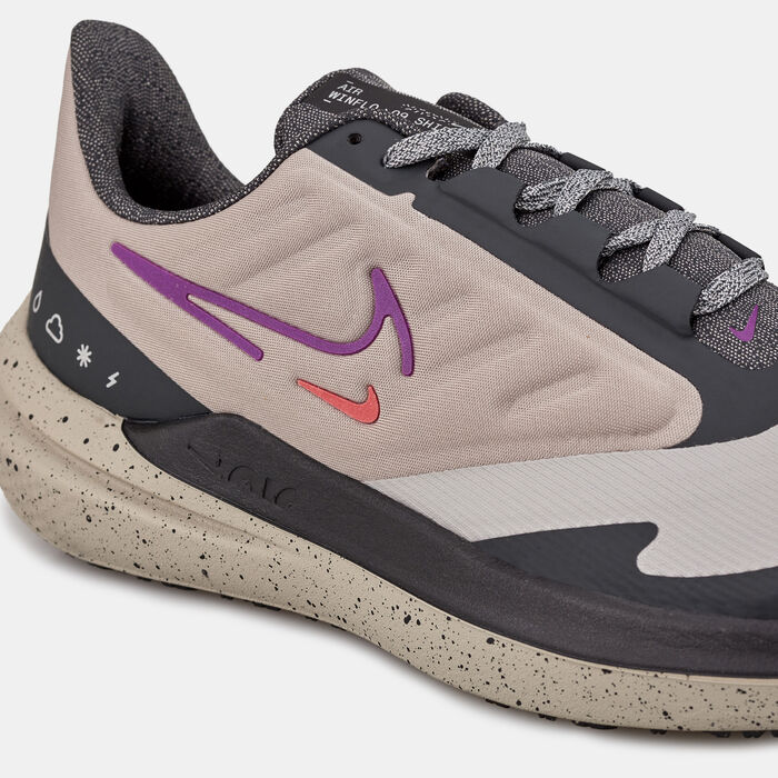 Nike Women's Air Winflo 9 Shield Road Running Shoe Grey Nike Women's Air Winflo 9 Shield Road Running Shoe Grey image number 4