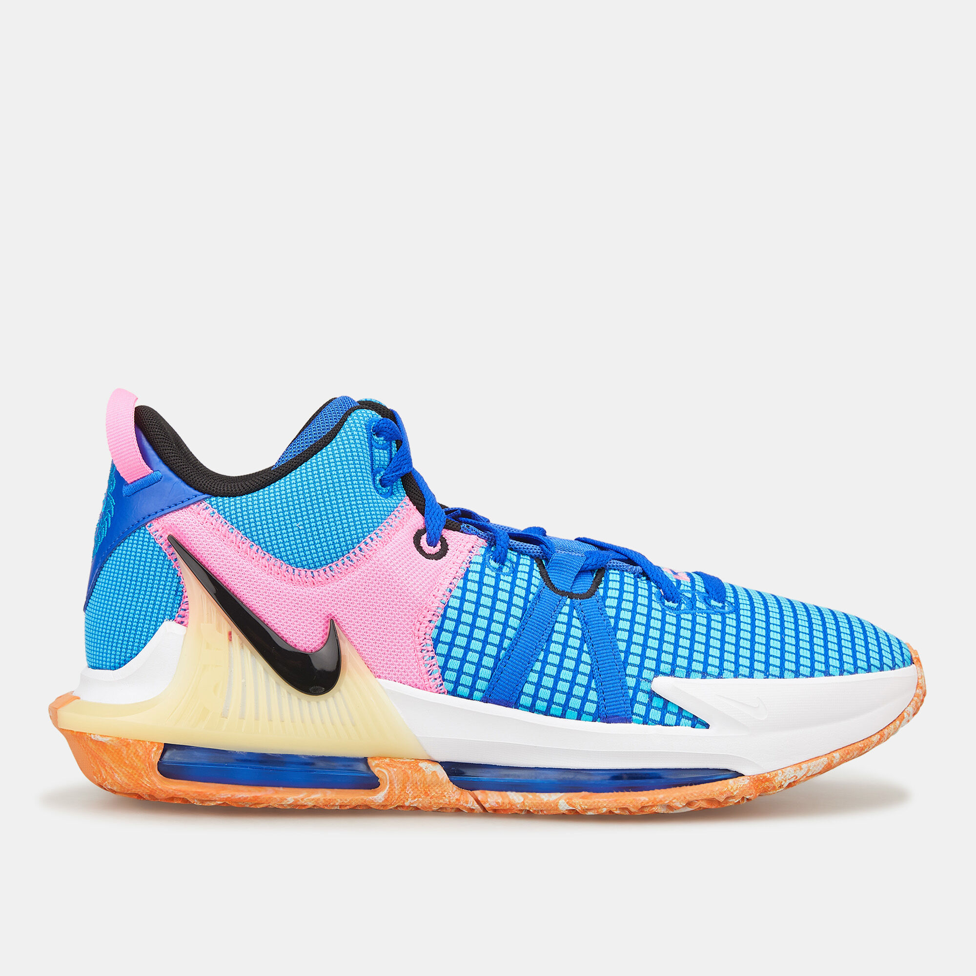 Cheap basketball shoes near clearance me