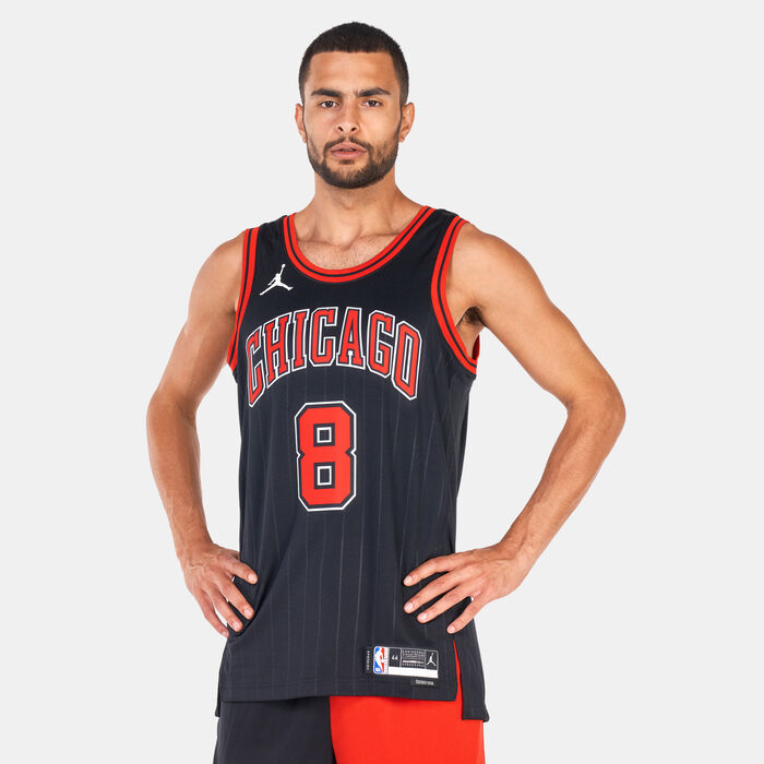 Jordan Men's NBA Chicago Bulls Statement Edition Swingman Basketball Jersey Black Jordan Men's NBA Chicago Bulls Statement Edition Swingman Basketball Jersey Black image number 0
